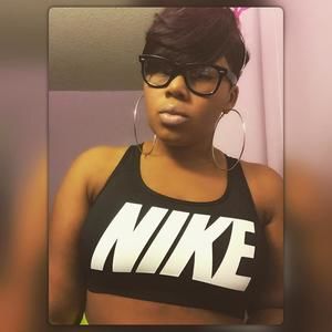 Meet your Posher, Alexandra